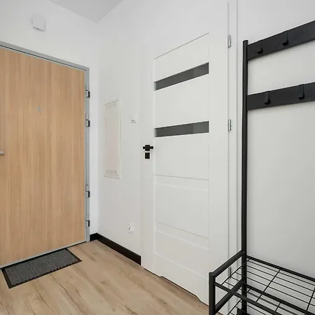 Przytulny Z Balkonem W Centrum Chorzowa By Renters Апартаменты *