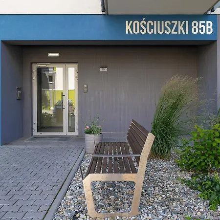 Przytulny Z Balkonem W Centrum Chorzowa By Renters *