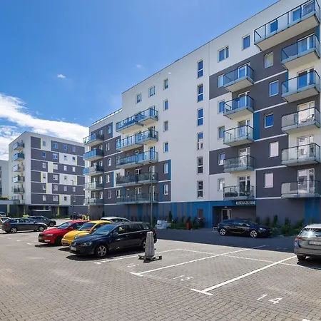 Przytulny Z Balkonem W Centrum Chorzowa By Renters Апартаменты